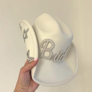 Bride to be cowgirl hat | Diamanté Cowboy Hat | Bride Hat | Personalised Bridal Hat | Star Cowboy Hat | Hen Party Accessoires Last Rodeo