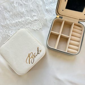 Bridesmaid Gift | Bridesmaid Jewellery Box | Personalised Bridesmaid | Personalised Bridesmaid Gift Bag | Flower Girl Gift | Bride gift