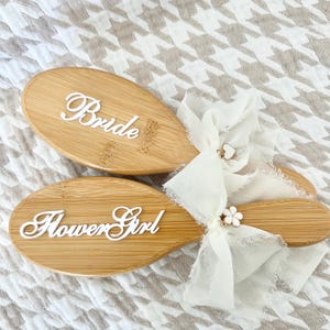 Flower Girl Hairbrush | Bridesmaid Gift | Maid of Honour | Bridesmaid Jewellery | Mother of the bride | Bridesmaid Gift | Flower Girl Gift