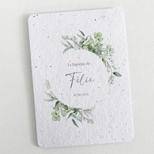 Élégante carte d'invitation Baptême à planter. Faire-part écoresponsable et original fabriqué à partir de papier ensemencé  Modèle: Verdure