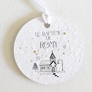 Étiquettes baptême personnalisées à planter. Jolies étiquettes baptême fabriquées à partir de papier ensemencé.  Modèle: Église