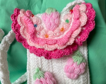 Knit Kawaii Pastel Strawberry Crossbody Bag, Cute Strawberry Phone Case, Strawberry Purse, Kawaii Bag, Japanese Bag, Crossbody Bag for Women