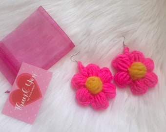 Knit Pink Daisy Dangle Earrings, Cute Velvet Flower Earrings, Cute Pink Earrings, Kawaii Earrings, Kawaii Accessories, Gift for Her