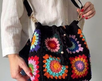 Croheted shoulder bag for shreena