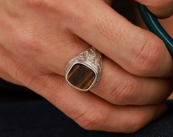 Anello occhio di tigre con motivi a foglia incisi, anello con pietre preziose floreali per il regalo di San Valentino, anello vittoriano per la dichiarazione