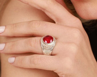 Red ruby ring with fleur de lis in 925 silver, Dainty gemstone ring with medieval lily, Floral ring with July Birthstone