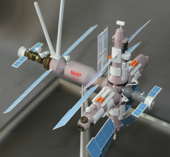 International Space Station Paper Model