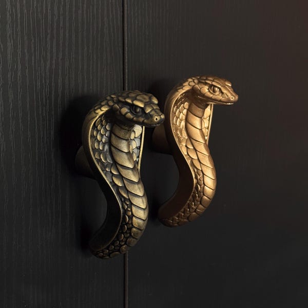 Cobra Cabinet Knob – Gothic Snake Drawer Pull, Luxury Serpent Furniture Hardware for Dressers & Cabinets