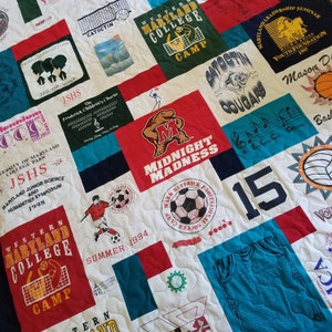 T-SHIRT MEMORY QUILT ** Graduation Gift **