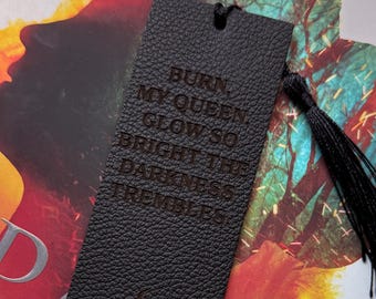 Burn my Queen - Glow of the Everflame Leather Bookmark: Officially Licensed Kindred's Curse Saga