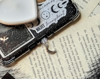 Crescent Moon Kindle/E-Reader Plug (USB-C)