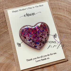 Tarjeta de felicitación personalizada y abrazo de bolsillo para el Día de la Madre. Regalo del Día de la Madre para una mamá especial