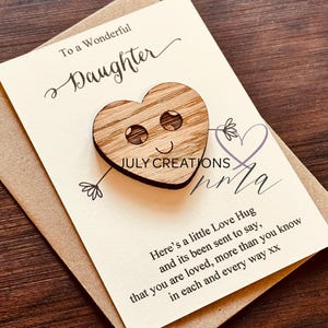Regalo per figlia, buono regalo per figlia, abbraccio tascabile per figlia, biglietto di auguri per compleanno figlia, regalo di compleanno figlia, regalo per cassetta postale, ricordo per figlia