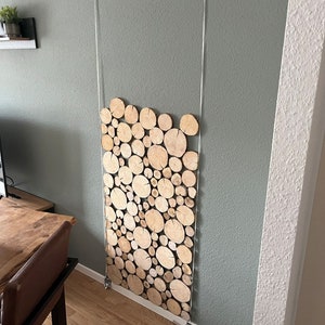 250 St. weit über 2qm Baumscheiben Naturholzscheiben, Holzfliesen in verschiedenen Größen Farben und Formen für Wand oder Deckenverkleidung Bild 2