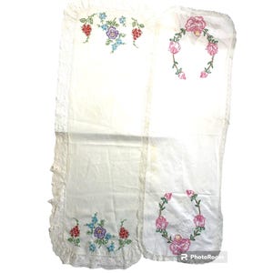 Vtg Hand Embroidered Table Runner Dresser Scarves 12&quot; x 38&quot; Lace Edge Floral