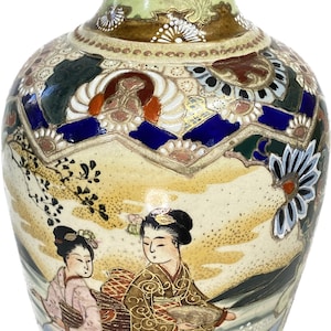 Antique Japanese Satsuma Vase Meiji Period Hairline Crack 12.5 inch