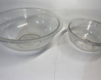 Vintage Pyrex Glass Nesting Mixing Bowls 2 Colonial Mist White Flowers 322/325