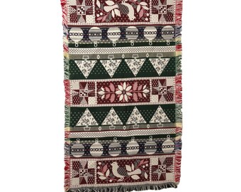 Camino de mesa navideño tejido vintage para colgar en la pared, 20 x 36 pulgadas, árbol rojo y verde
