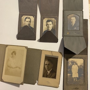 Antique Vintage Photo Lot 1920s 1930&#39;s? Cardboard Folio Black and White Photos
