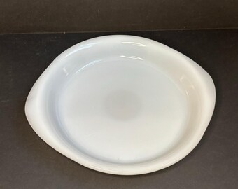 Plato para tarta Glasbake Vintage Milk Glass de 9 pulgadas, color blanco