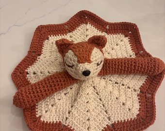 Edredón de bebé de crochet / Diseño de zorro del bosque