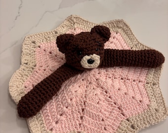 Edredón de bebé de crochet / Diseño de osito de peluche