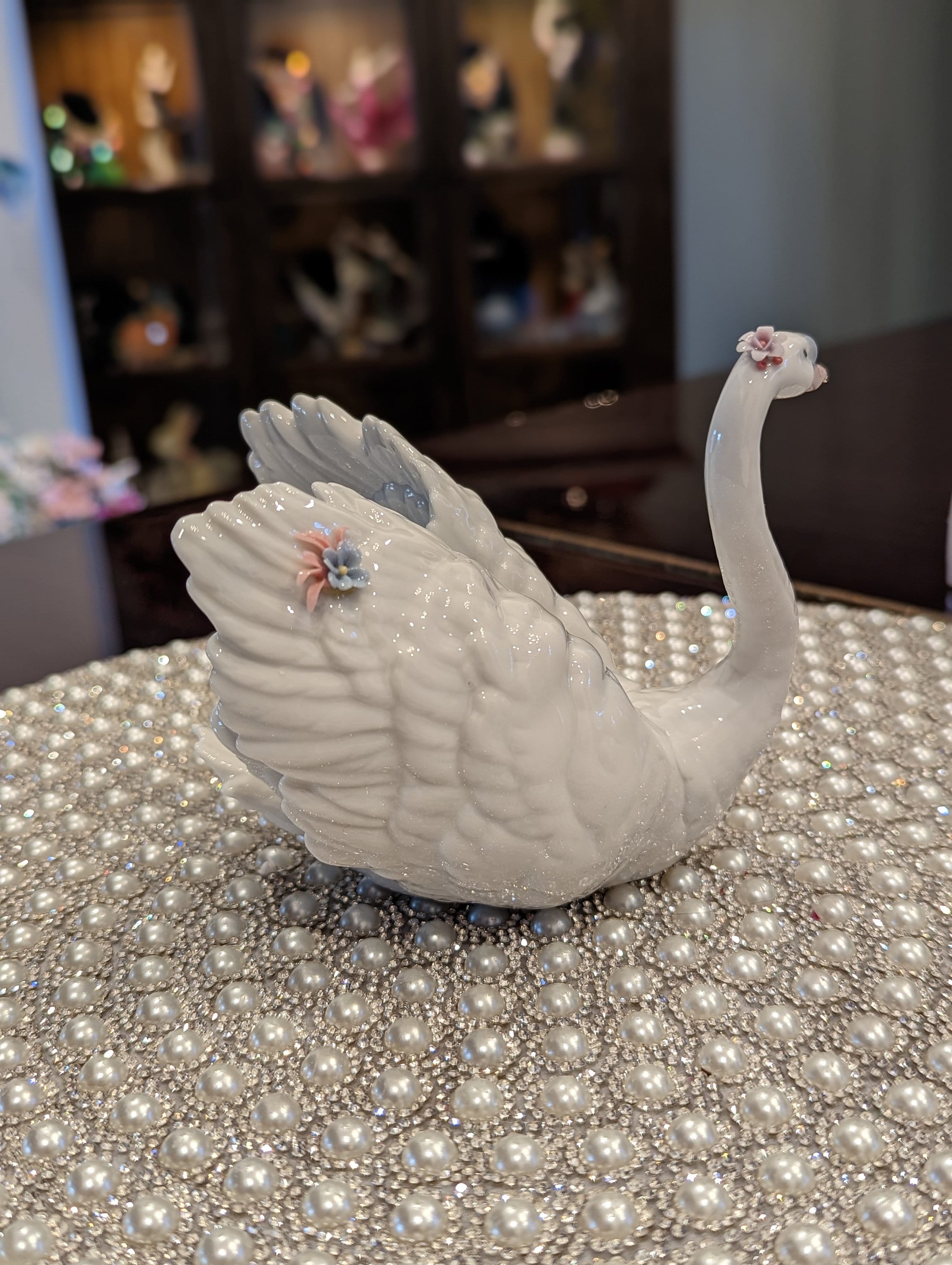 美品　LLADRO スワン Amazon.com: Lladró Elegant Swan Figurine : Home & Kitchen