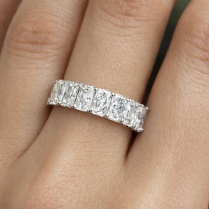 Radiant Cut Lab Diamant Eternity Band 0,40ct DEF VS-VVS 5,20 mm U Prong Gold Platin