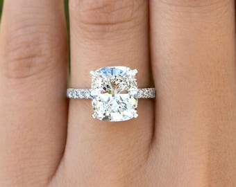 Anillo de compromiso Coco / Diamante cultivado en laboratorio de 3 quilates con corte cojín y halo oculto pavé en oro platino