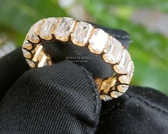 6カラットのエメラルドカットラボダイヤモンドエタニティバンド | フルUプロング結婚指輪 | ラボグロウン記念バンド | 男女兼用スタッキングリング | ギフト