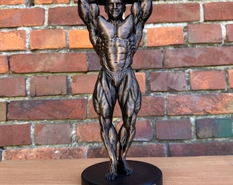Lee Priest Bodybuilding Statue – ABS & Thighs Figure – Classic Physique Collectible – Mr Olympia Inspired Fitness Decor for Gym
