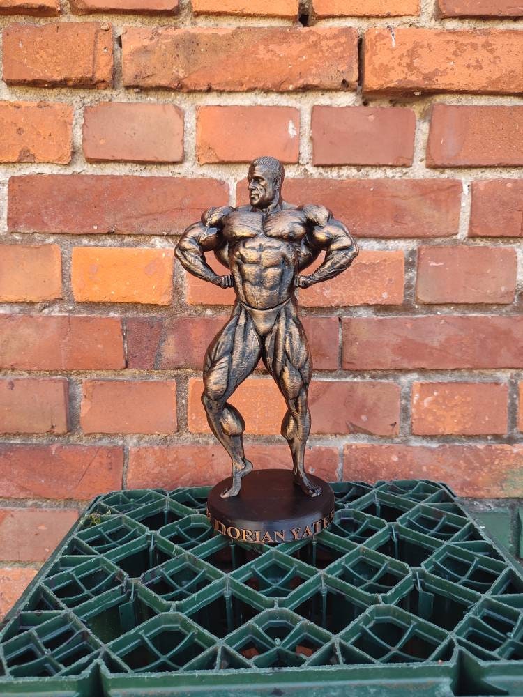 Dorian Yates - Mr. Olympia figurine with stand - 20/34/55cm height