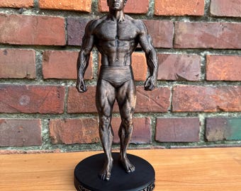 Estatua de culturista de Steve Reeves – Relajada y con la musculatura más definida – Figura coleccionable – Decoración de gimnasio inspirada en Mr. Olympia