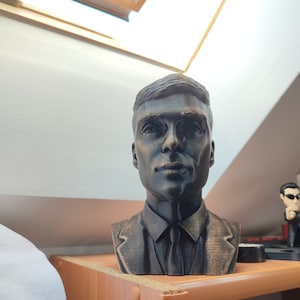 Busto de Thomas Shelby - 20 cm de altura
