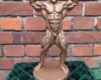 Phil Heath - ,,The Gift&#39;&#39; figurka Mr Olympia ze stojakiem - wysokość 20/25/35/55 cm - (sesja zdjęciowa Dark Gold)