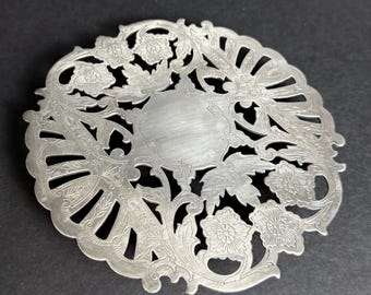Vintage Wallace 7321 Silver Plate, Engraved Floral Footed Trivet Mid-Century