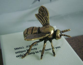 Retro Solid Brass Honey Bee Figurine Statue Home Ornament Sculpture with Gift Box