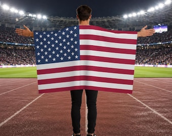 USA Flag Cape for Sports Fans – Wearable American Flag Shawl, Stadium Fan Gear, Soccer Event Flag, Lightweight Unisex with Sleeve