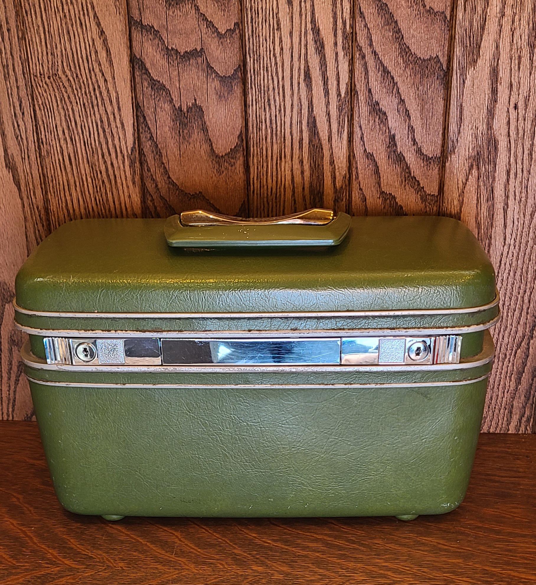 Suitcase Avocado Green - Etsy