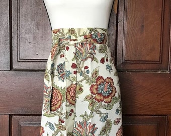 Women's half apron in floral print