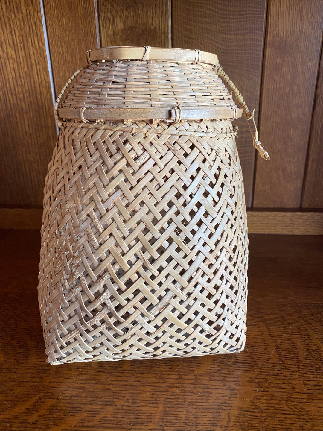 Fish Basket Fishing Basket VINTAGE WICKER FISHING Creel Basket