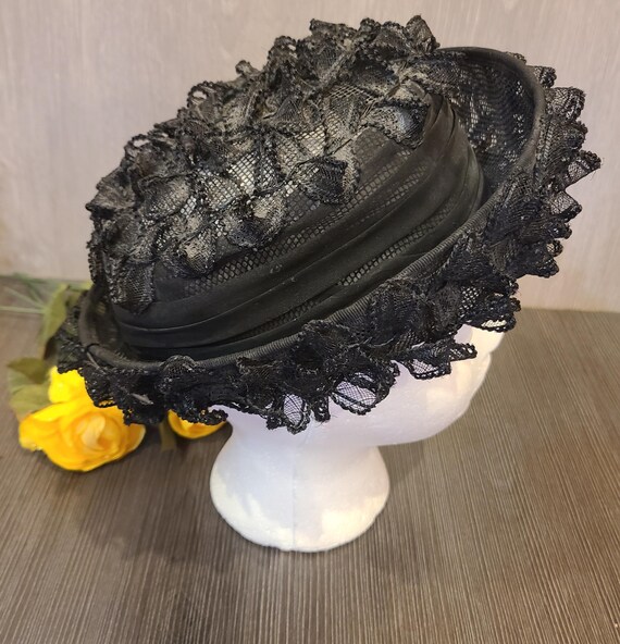 Mid Century black women's hat