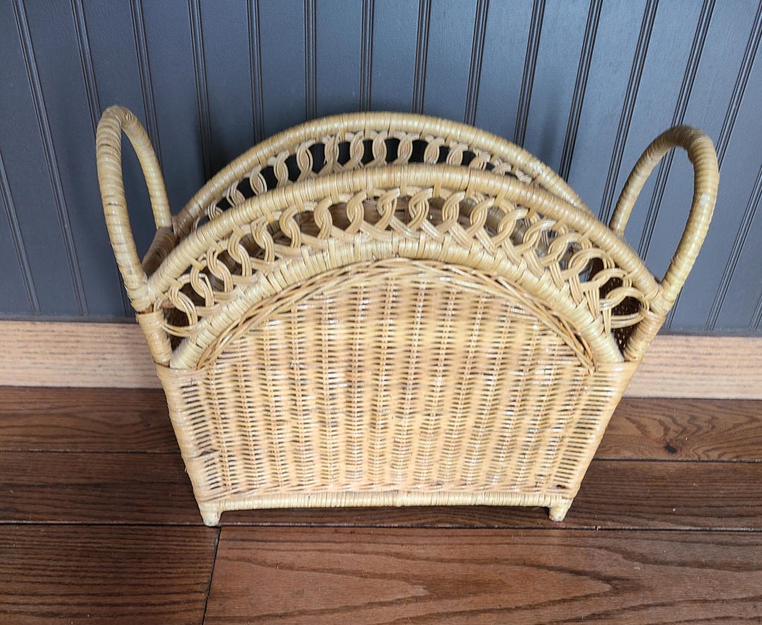 Vintage Wicker Magazine Rack. Basket. - Etsy