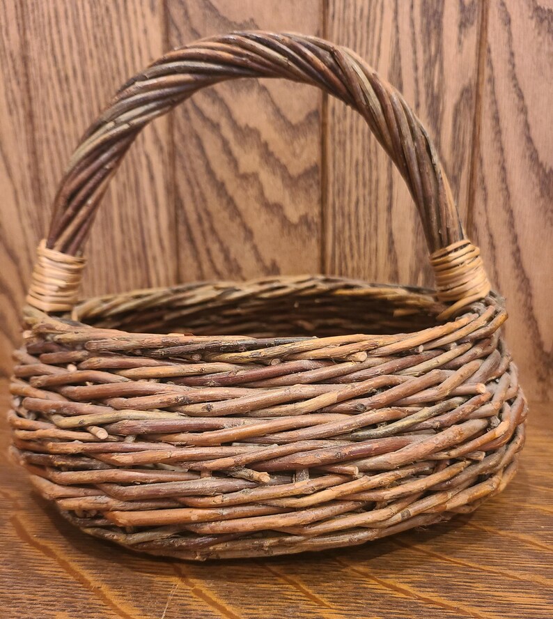 Cesta de mimbre vintage