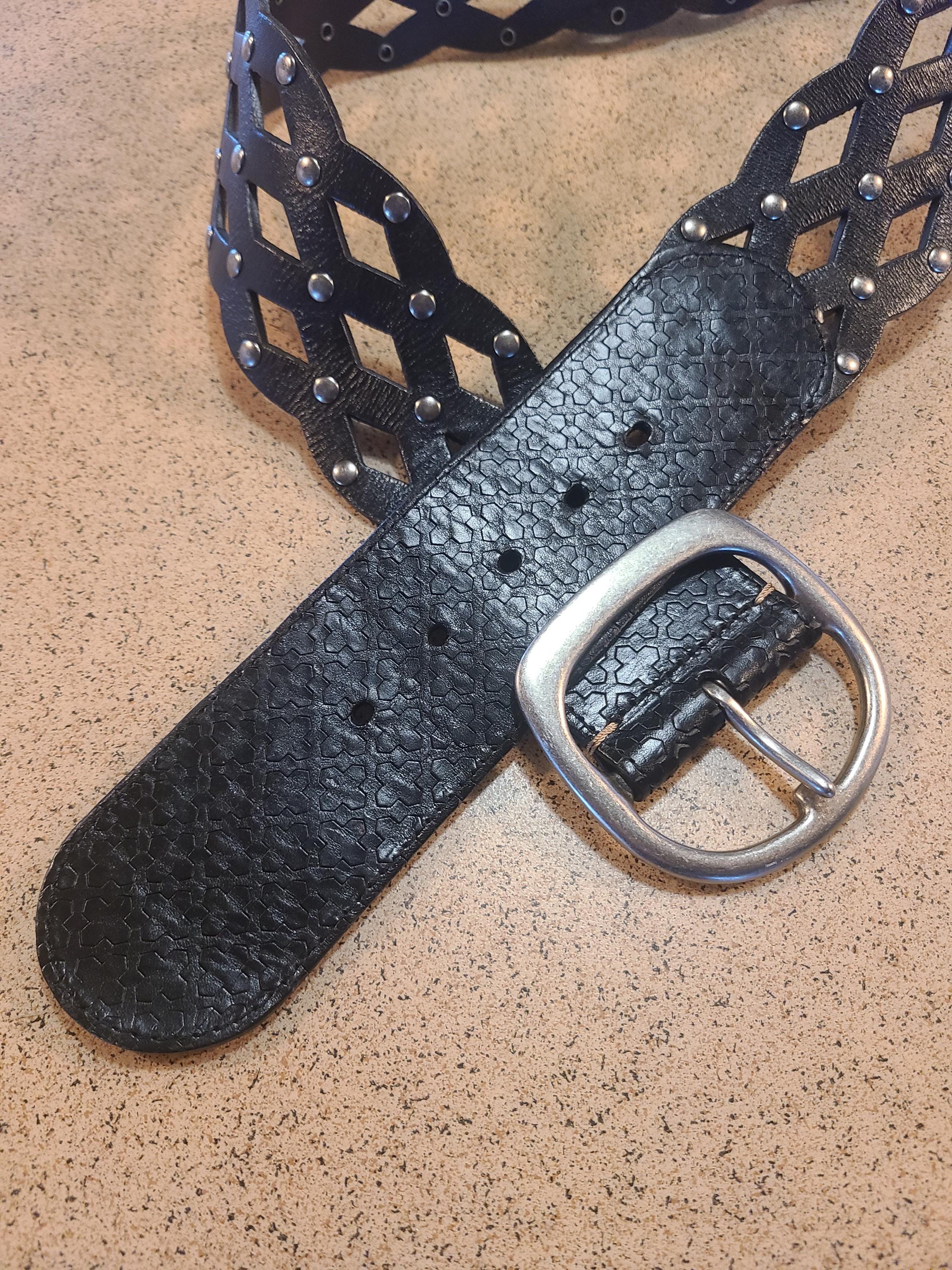 Vintage 90s Fossil Leather Belt With Silver Ornaments Black Size Small Vintage Fossil Black Leather Belt – Holy Thrift main image 3