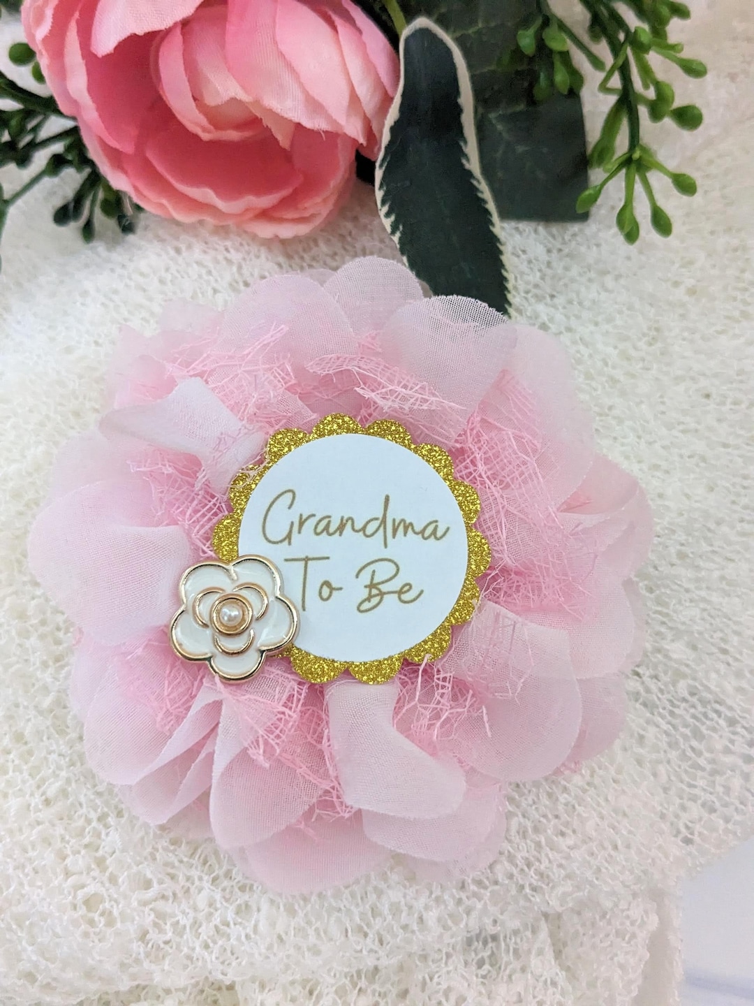Amazon.com: Grandma to Be Pin Girl Baby Shower Pin for nona