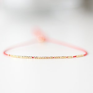 Pulsera de apilamiento de seda de oro minimalista, pulsera de deseo, pulsera de amistad en capas, regalo de lujo para ella, Vermeil de oro de 14k, pulsera de deseo imagen 7