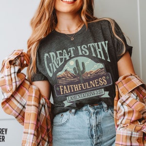 Boho Christian Shirts Women Jesus Tshirt Bible Verse T-shirt Trendy Worship Tee Vintage Faith Based Oversized T Shirt Religious Clothing Top