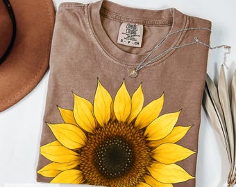 Comfort Colors Sunflower Shirt Women Wildflower Top Floral Tshirt Sunflower Gift for Mom Summer Shirt Vintage Flower T Shirt Gardening Tees