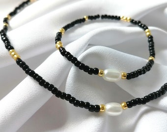 Necklace and bracelet set, black and gold toho beads, natural white pearl, minimalistic friendship jewelry, beachy jewellery, weareable art